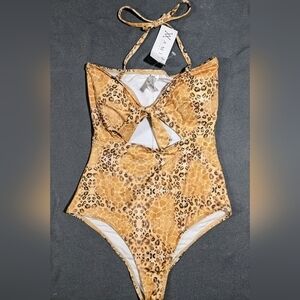 NWT Amiani Resort Fashion animal‎ print 1 pc swim suit Medium